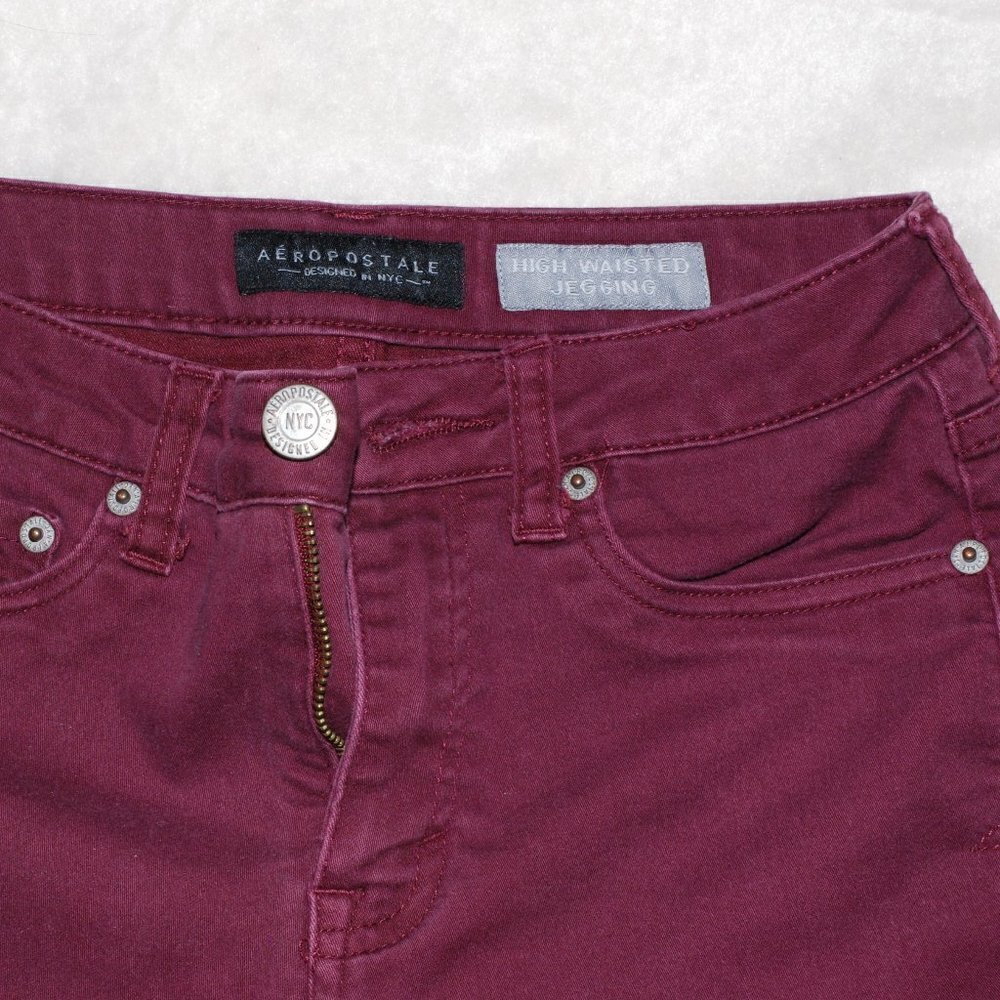 Aeropostale High Waisted Jegging Size 2 REG/Normal Maroon Inseam 26.5”